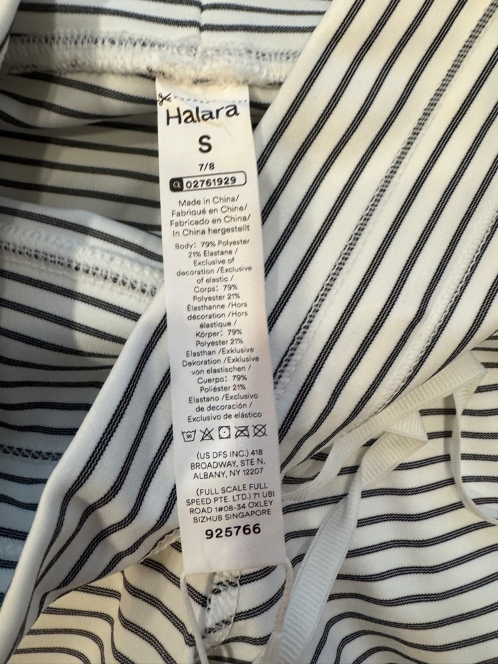 Halara NWT High-Waist Striped Yoga Leggings
Size Small - Picture 6 of 9